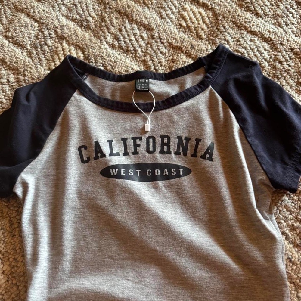 SHEIN Gray Body Black Raglan 'California West Coast' Tee